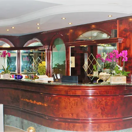 Hotell Leipziger - Flughafen Halle 3*