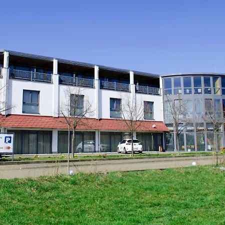 Hotel Leipziger - Flughafen Halle 3*
