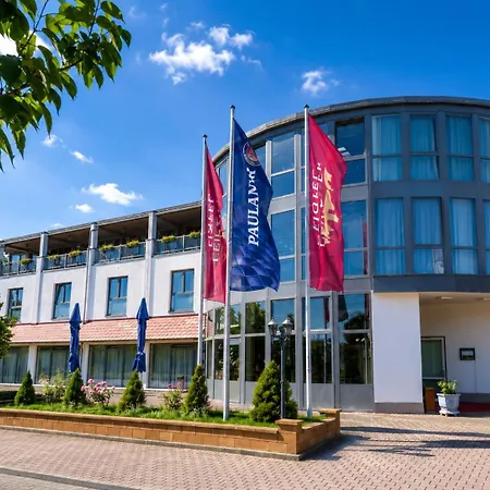 Leipziger - Flughafen Halle Hotel 3*